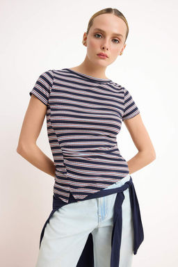 Lacivert Cizgili Fitted/Vucuda Oturan K?sa Kollu Buzgulu Fitilli Esnek Orme Bluz TWOSS26BZ00377