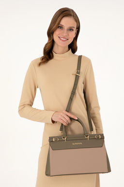 Женская бежевая сумка через плечо Неожиданная скидка в корзине