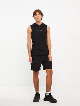 Kap??onlu Bask?l? Erkek Kolsuz Ti??rt