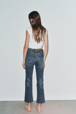 JEANS TRF CROPPED FLARE TIRO ALTO / Marino