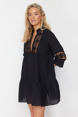 TRENDYOLMILLA Siyah Dokuma %100 Pamuk Dantelli Mini Plaj Elbisesi TBESS20EL0854  фото 2