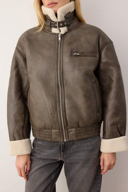 Fume Oversize Kal?p Pelus Detayl? Suni Deri Bomber Ceket Mont TWOAW26MO00010