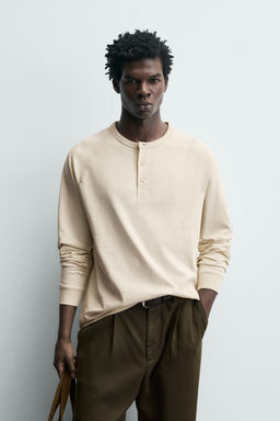 CAMISETA CUELLO PANADERO / Crudo - Zara фото 2