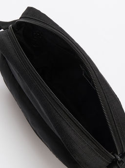 Сумка через плечо PUMA FUTURE ARCHIVE Crossbody Bag Артикул 4285570, черный