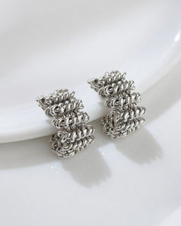 Стильные серьги