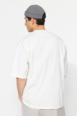 Ekru Oversize/Geni_ Kesim K_sa Kol Minimal Nak__ __lemeli Cepli T-shirt TMNSS23TS00100 - Trendyolmilla фото 2