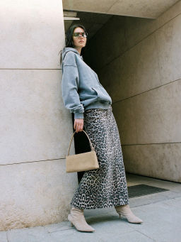 ЕМКА / Джинсовая юбка с леопардовым принтом - Emka фото 2