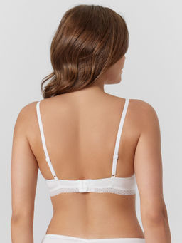 Бюстгальтер женский в белом цвете