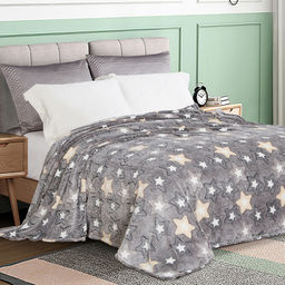 Плед/покрывало 150х200см "Звездный час", велсофт "California" набивной, полиэстер 100%, плотность 160г/м2, упаковка: 16х33см пояс бумажный, "Домашняя мода" (Россия)