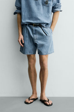 BERMUDA DENIM  RELAXED FIT PLIEGUES / Azul claro