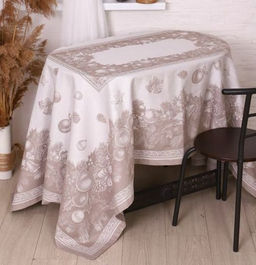 Скатерть Премиум Новогодние игрушки-бежев. 150*220 см. п/лен