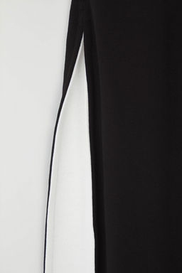 TRENDYOL MAN Siyah Un?sex Oversize/Genis Kesim Tas Panel Detayl? Esofman Alt? TMNSS25EA00004 - Trendyolmilla фото 9