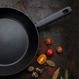 Сковорода с антипригарным покрытием д24см Accent h6,5см, s2мм, дно д17,6см, s3,3мм, глубокая, кованный алюминий, бакелитовая ручка, TalleR (Китай) Подходит для всех видов плит, включая индукционную. - Домашняя мода фото 6