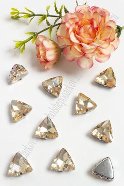 Стразы пришивные 18 мм "Треугольник" (10 шт) SF-3765, бежевый №22