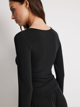 Infinity / Джемпер жен. Klara черный