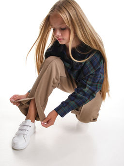 Брюки со строчкой для девочки 33-7499 хаки - Mini maxi фото 2