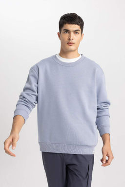 Базовый свитшот Oversize с круглым вырезом