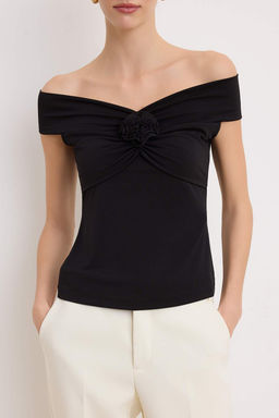 Siyah Gul Detayl? Fitted/Vucuda Oturan Esnek Orme Bluz TWOSS25BZ00041