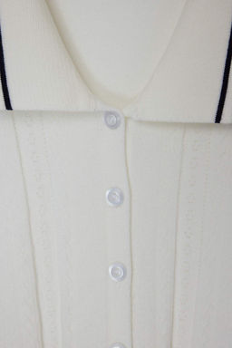 Ekru Genis Yaka Dugmeli K?sa Kol Triko Bluz TWOSS26BZ00125 - Trendyolmilla фото 7