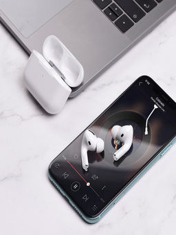 Набор Hoco Смарт-часы Y10 и Наушники EW04