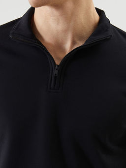 Dik Yaka Erkek Sweatshirt