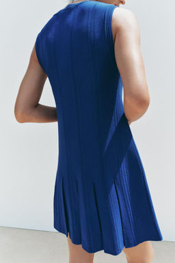 KNIT DRESS WITH BOX PLEATS - Zara фото 5