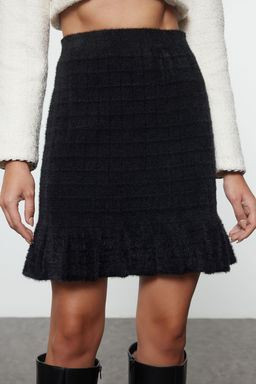 TRENDYOLMILLA Limited Edition Siyah Tuylu/Sakal Iplikli F?rf?r Detayl? Etek TWOAW24ET00260  фото 9