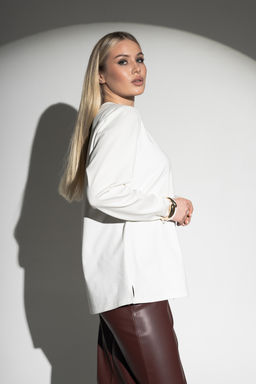 Лонгслив с V- образным вырезом