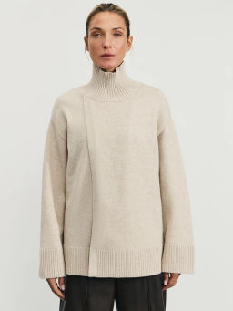 Джемпер с высоким воротником с вискозой в составе / Zarina  фото 4