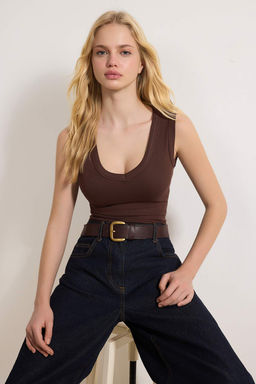 Koyu Kahverengi Fitted/Vucuda Oturan Kolsuz Esnek Orme Atlet TWOSS25AL00022