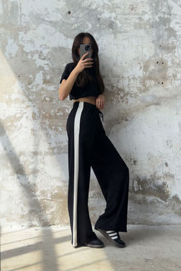 TRENDYOLMILLA Siyah Renk bloklu Straight Esnek Orme Pantolon TWOSS25PL00071