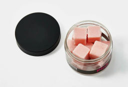 FABRIK Cosm. Скраб-"кубики" Сахарный д/тела Sugar Pink Scrub 200гр банка срок 03.2026