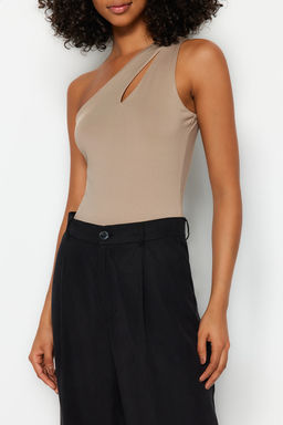 Vizon Asimetrik Yaka Asimetrik Yaka Cut Out Detayl? Alttan C?tc?l? Orme Body TWOSS23BD00014