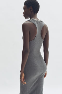 Vestido de canal? con cadena decorativa - H&m фото 5