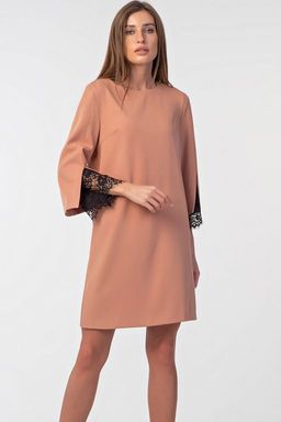 Платье прямое короткое миндальное - Fly фото 3