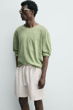 BERMUDA REGULAR FIT ESTRUCTURA / Blanco roto