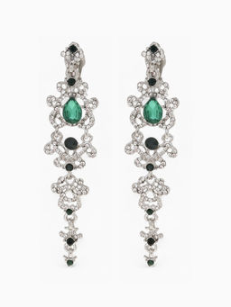 Клипсы для ушей висячие со стразами QF Ажур, капли с завитками, цвет бело-изумрудный в серебре