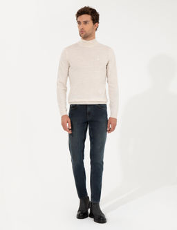 Бежевый базовый трикотажный свитер приталенного кроя в стиле Fisherman - Cacharel фото 3