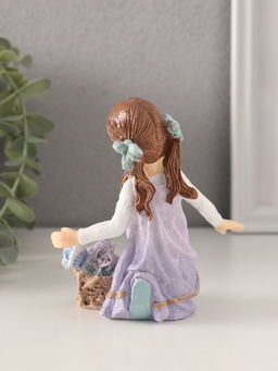 Фигурка полистоун «Девочка в сиреневом сарафане с корзинкой цветов», 11×6.5×12 см