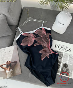 Купальник женский слитный