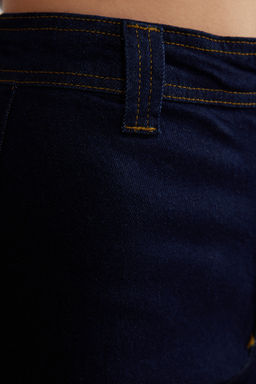 Mavi Fitted Dikis Detayl? Yuksek Bel Denim Sort TWOSS24SR00015 - Trendyolmilla фото 5