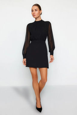 TRENDYOLMILLA Siyah A Kesim Dik Yaka Astarl? Sifon Mini Dokuma Elbise TWOAW24EL00296