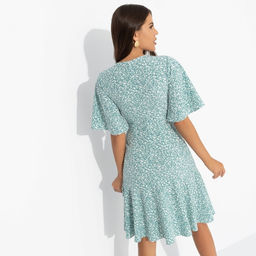 Платье приталенного силуэта, Жду комплиментов