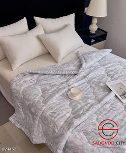 Одеяло шелкопряд с рисунком