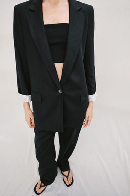 BLAZER CON LINO MANGA REMANGADA / Negro - Zara фото 4