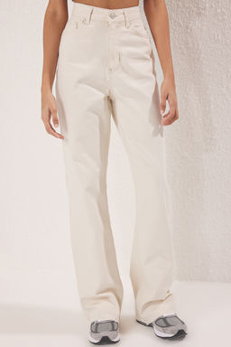 TRENDYOLMILLA Mavi Pacas? Kesikli Soluk Efekt Vintage Yuksek Bel Straight Jeans TWOAW25JE00378 фото 3