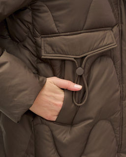 Куртка зимняя женская с капюшоном модная темно-коричневого цвета 7653TK Бренд: Visdeer  фото 5