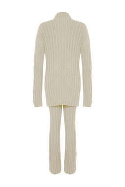 Tas Fitilli Pantolon Y?rtmac Detayl? Triko Alt-Ust Tak?m TWOAW24AU00013