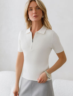 D39.351 Джемпер женский натуральный белый