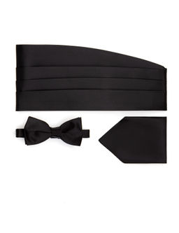 Черный костюм, галстук-бабочка и пояс